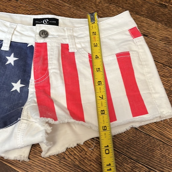Vintage Y2K Low Rise White  Shorts With USA Stars and Stripes - Picture 6 of 7